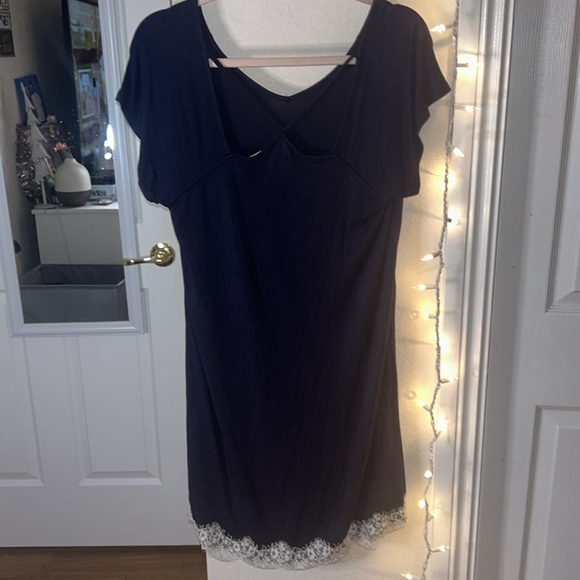 Large Dark Blue T-shirt, Dress. Lace at bottom, Jolt Clothing Belk - Picture 2 of 2
